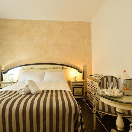 Hotel Morchio Mhotelsgroup Діано-Марина Екстер'єр фото