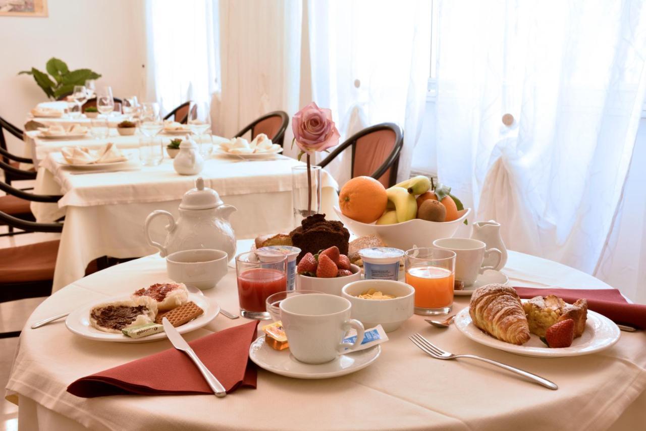Hotel Morchio Mhotelsgroup Діано-Марина Екстер'єр фото