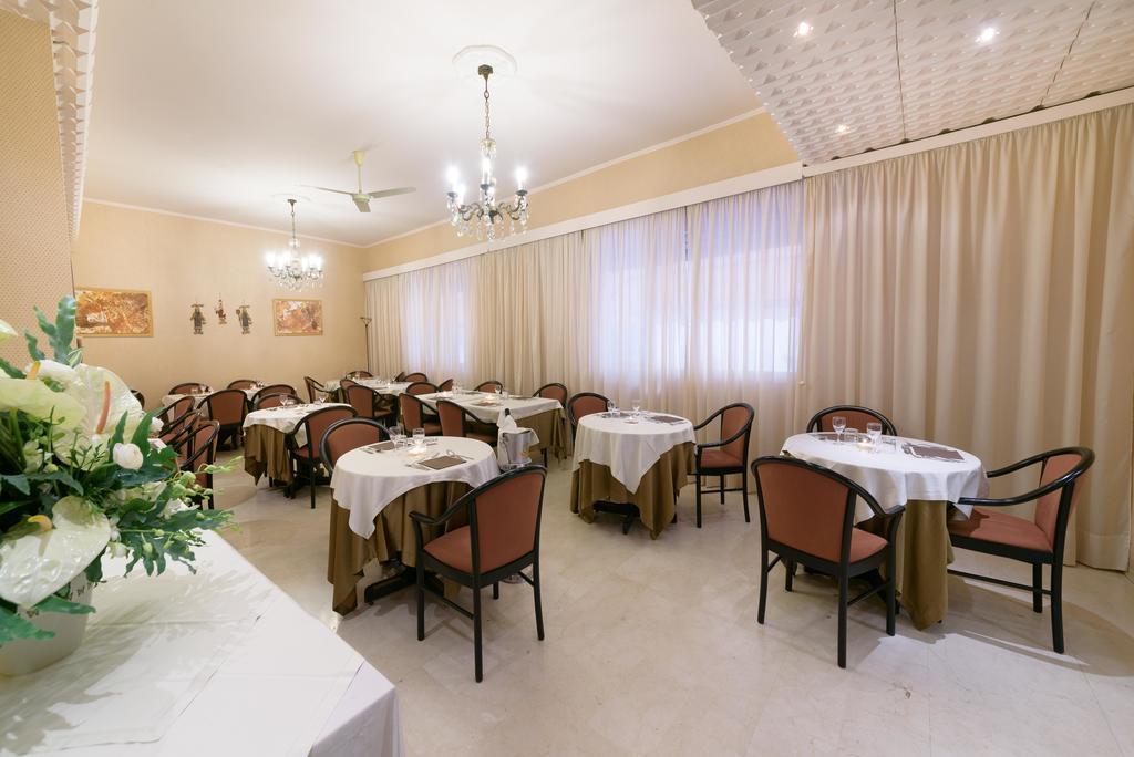 Hotel Morchio Mhotelsgroup Діано-Марина Екстер'єр фото