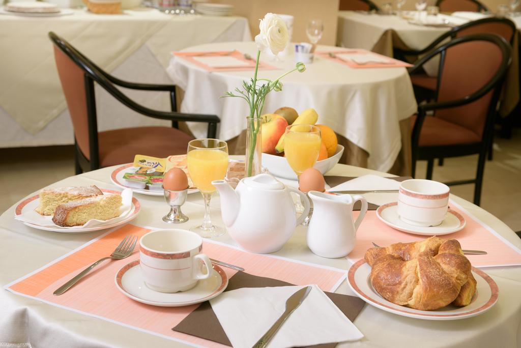 Hotel Morchio Mhotelsgroup Діано-Марина Екстер'єр фото